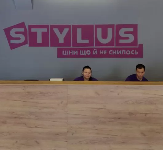 Торгове обладнання для магазину Stylus, м.Київ