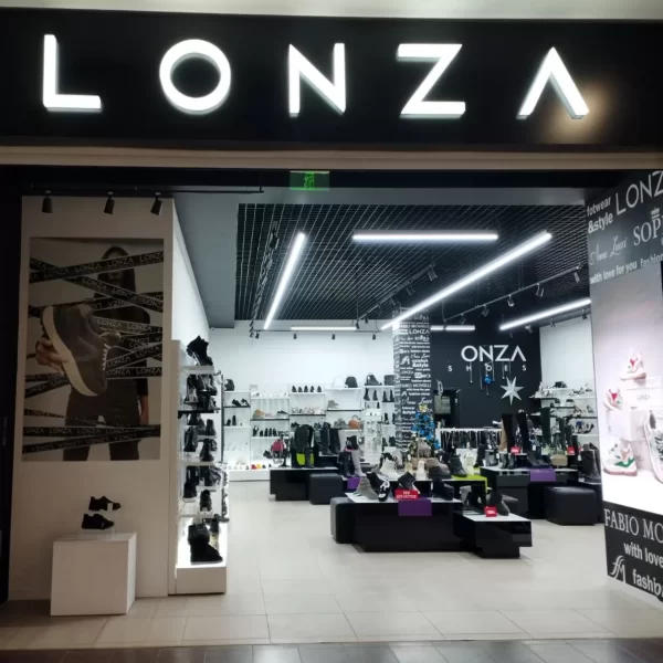 Облаштування магазинів взуття “LONZA”