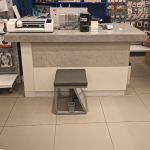 Стул-пуф для магазина с зеркалом, ROMKOS NR-6