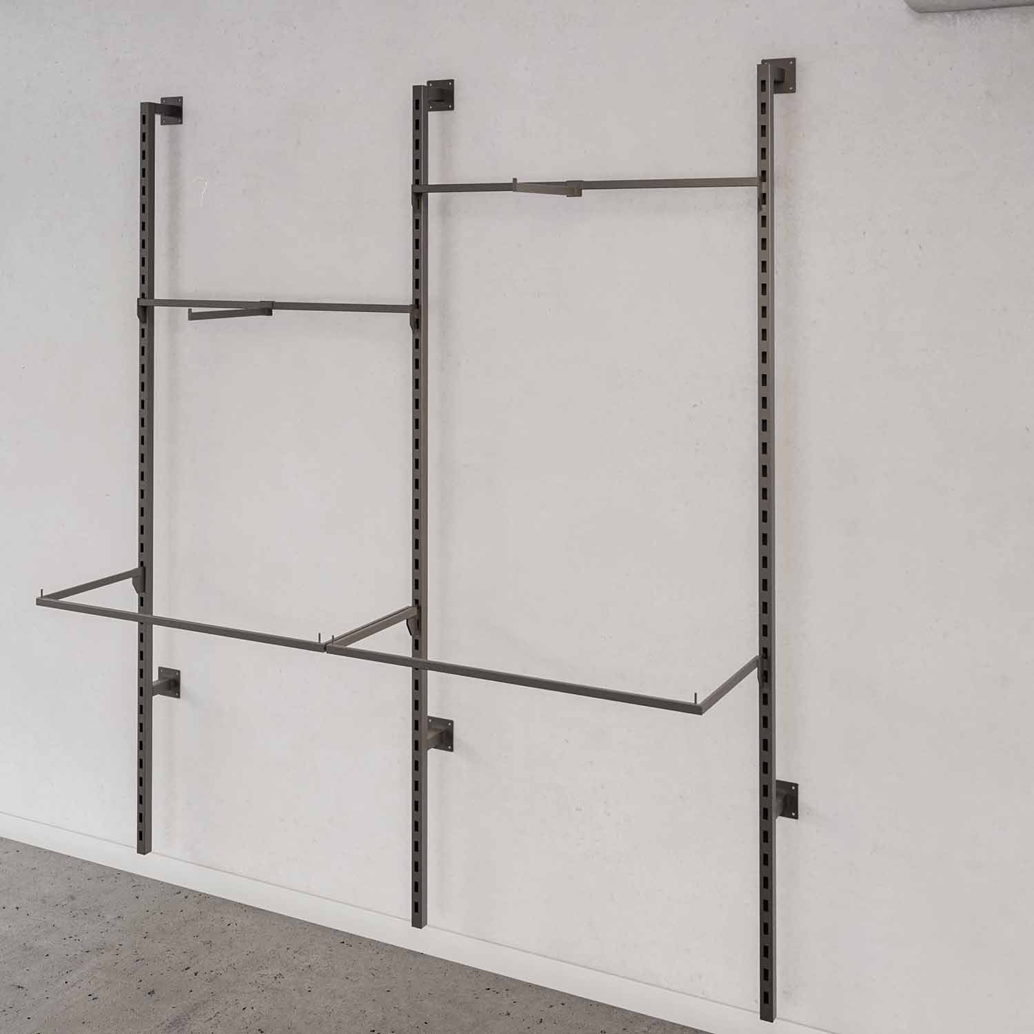 стійка для одягу